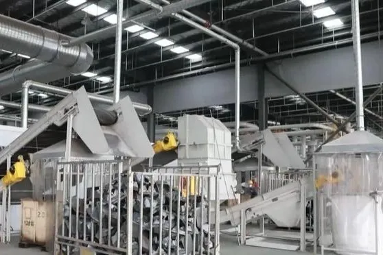 Пенсиите ще се изплащат между 9 и 20 декември, утре ще бъдат преведени обезщетенията за бременност и раждане