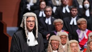 Ръководителят на адвокатската колегия на Хонконг предупреждава да не се прилагат „политически погледи“ към съдебните решения