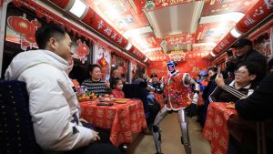 Хора срещу роботи? Китай моли да не се съгласи