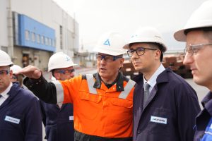 Министър Дилов: Поставяме фокус върху инвестиции, които генерират по-голяма добавена стойност в българската индустрия и производство