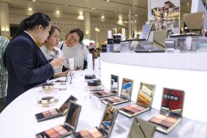 Козметични фирми, инвестиращи в научноизследователска и развойна дейност