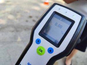 Засякоха мъж да се труди почерпен на трактор – ShumenOnline.bg