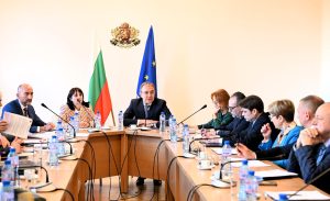 Министър Гуцанов към социалните партньори: Нека да подобрим качеството на обученията